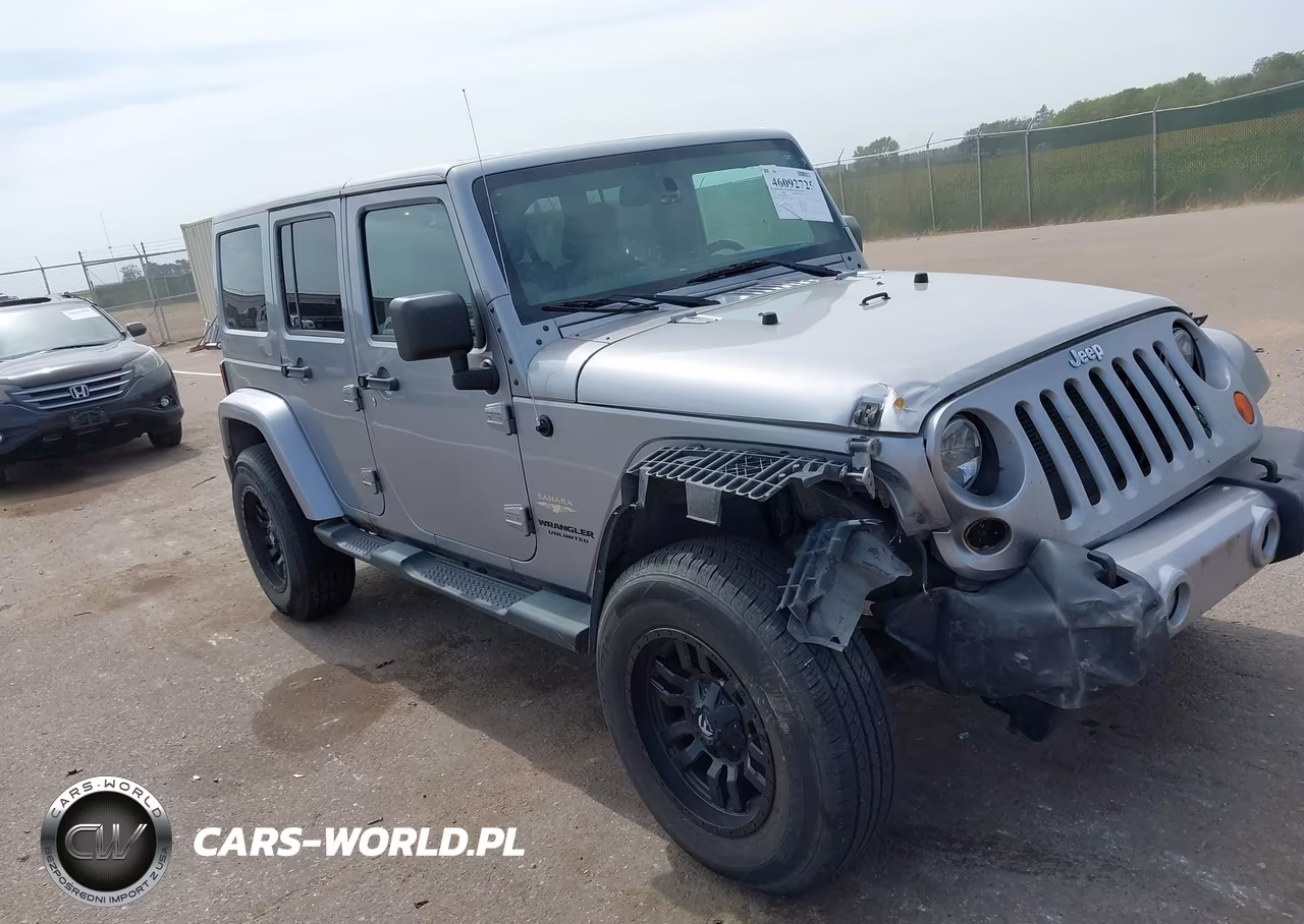 2013 Jeep Wrangler Unlimited Sahara