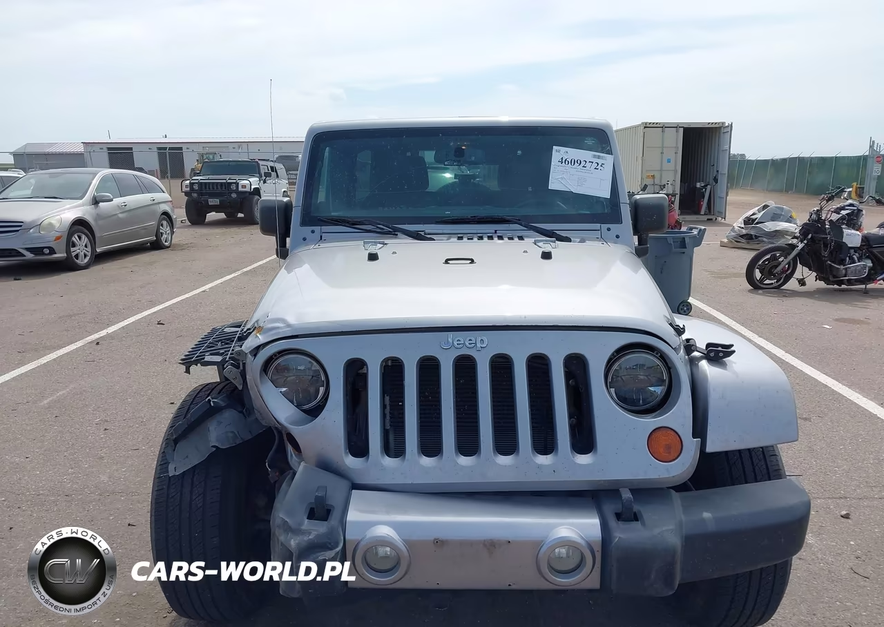 2013 Jeep Wrangler Unlimited Sahara VIN:1C4BJWEG2DL627785 - 12