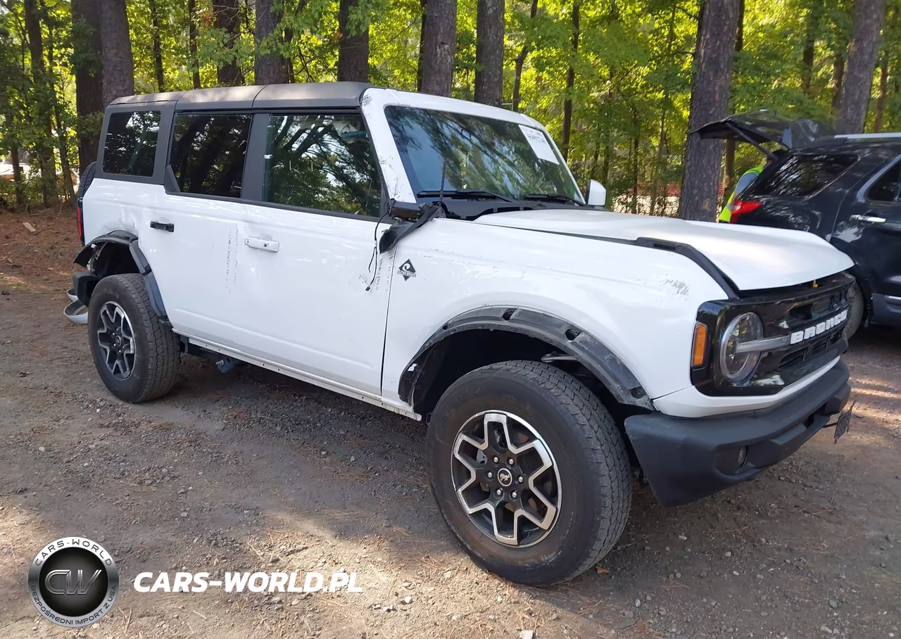 2025 Ford Bronco Outer Banks