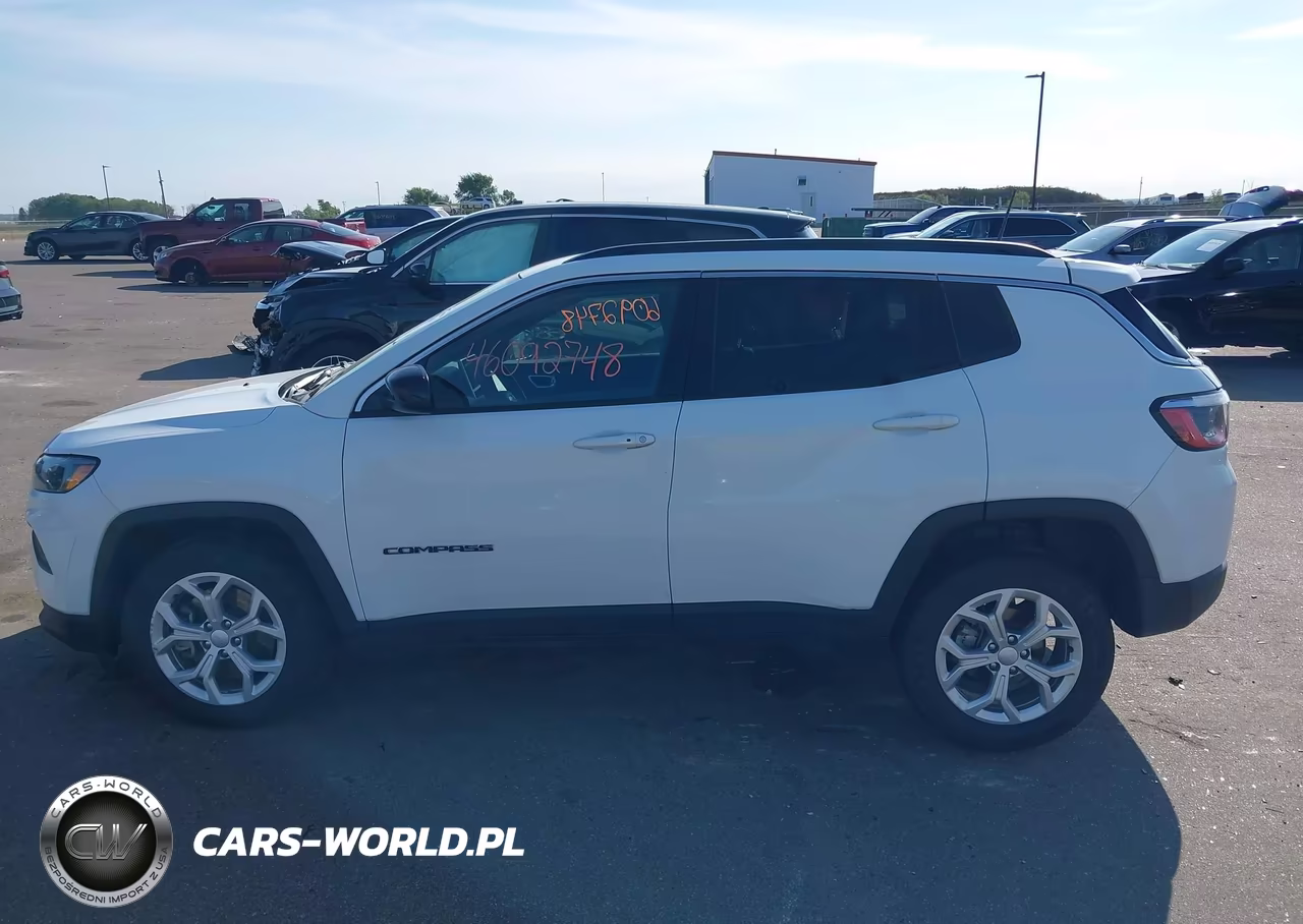 2024 Jeep Compass Latitude 4X4 VIN:3C4NJDBN8RT118137 - 15