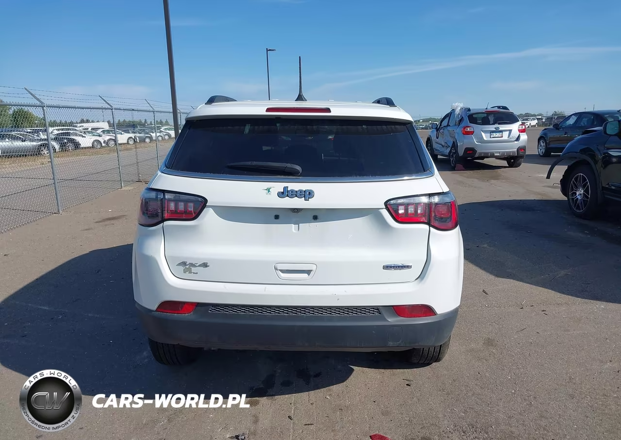 2024 Jeep Compass Latitude 4X4 VIN:3C4NJDBN8RT118137 - 17