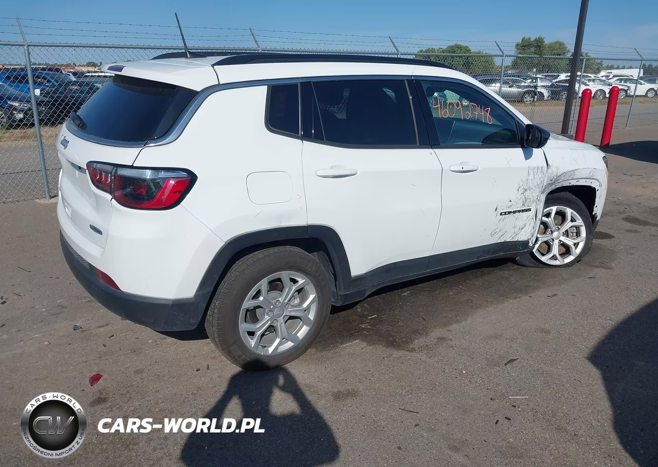 2024 Jeep Compass Latitude 4X4 VIN:3C4NJDBN8RT118137 - 4
