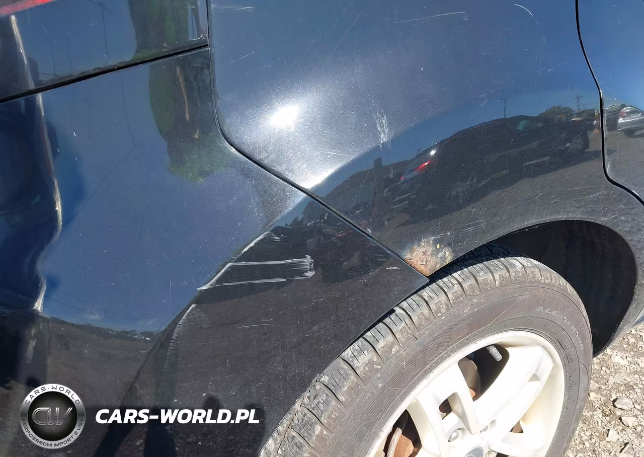 2011 Kia Soul + VIN:KNDJT2A2XB7733786 - 6