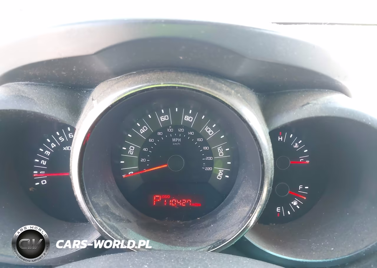 2011 Kia Soul + VIN:KNDJT2A2XB7733786 - 7