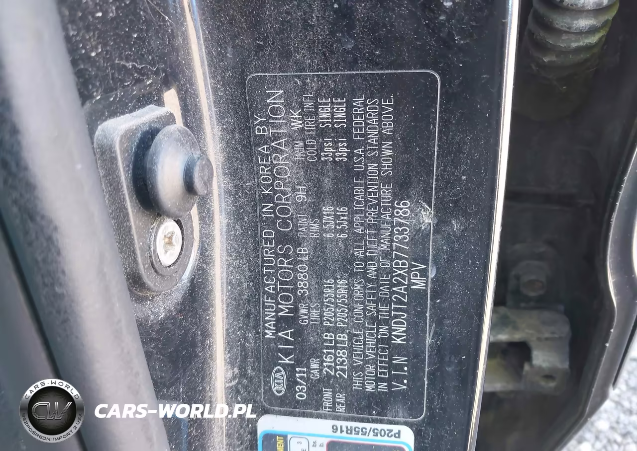 2011 Kia Soul + VIN:KNDJT2A2XB7733786 - 9