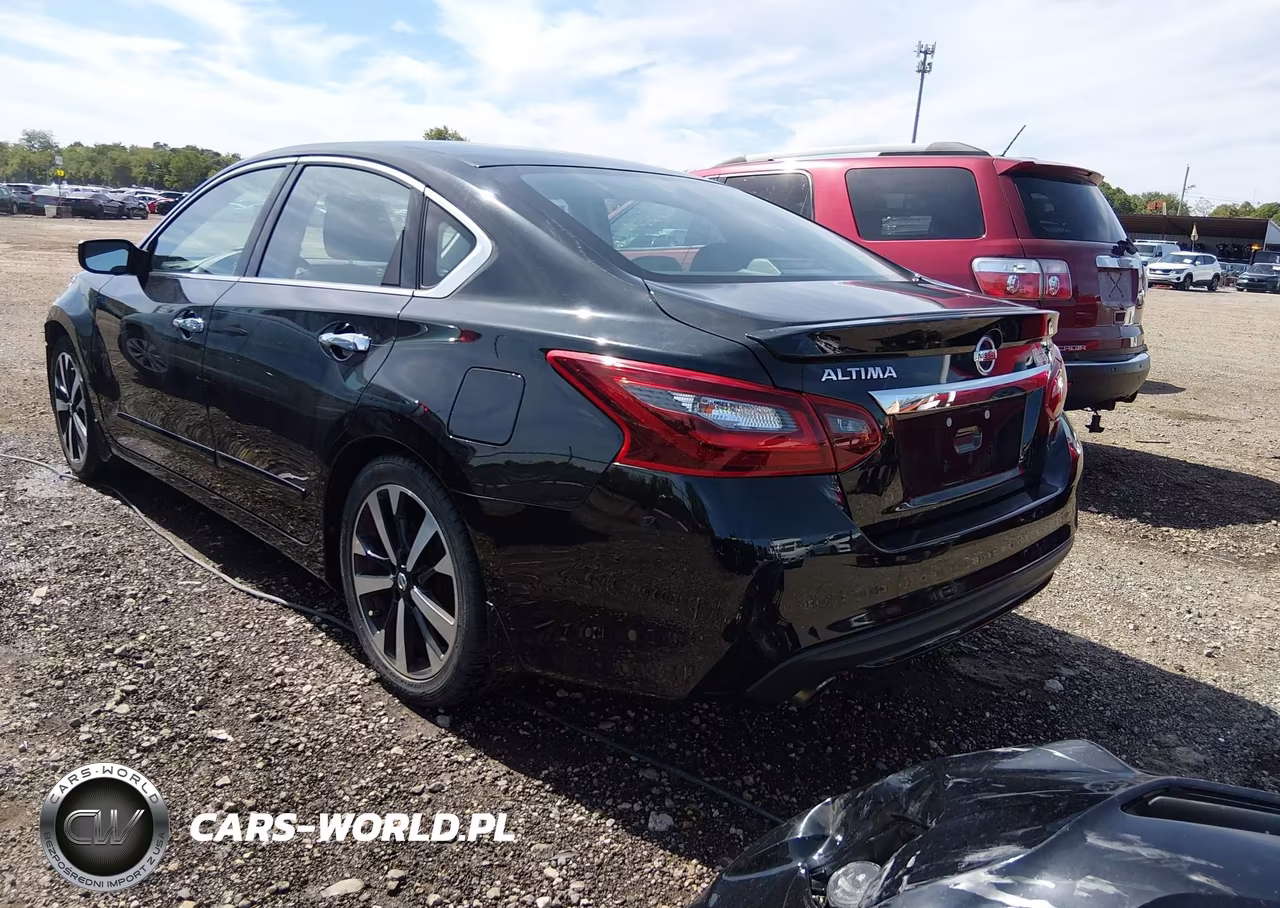 2018 Nissan Altima 2.5 Sr VIN:1N4AL3AP1JC279621 - 3