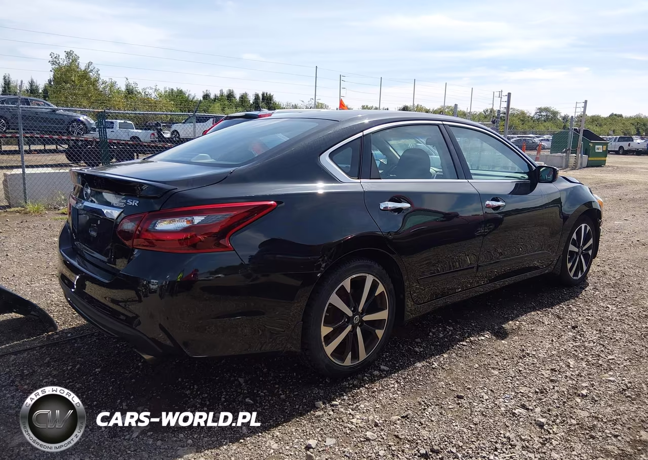 2018 Nissan Altima 2.5 Sr VIN:1N4AL3AP1JC279621 - 4