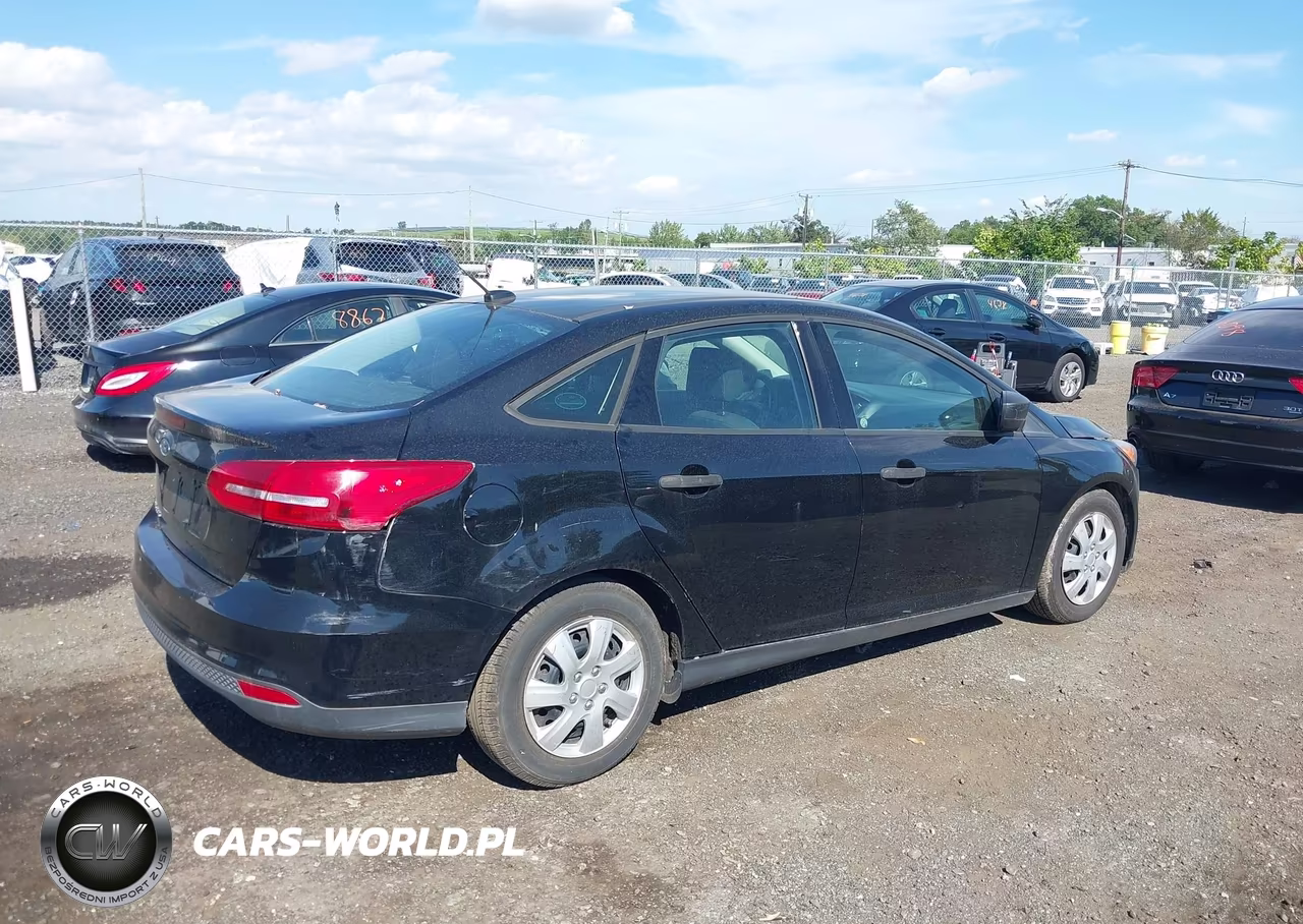 2016 Ford Focus S VIN:1FADP3E25GL240345 - 6