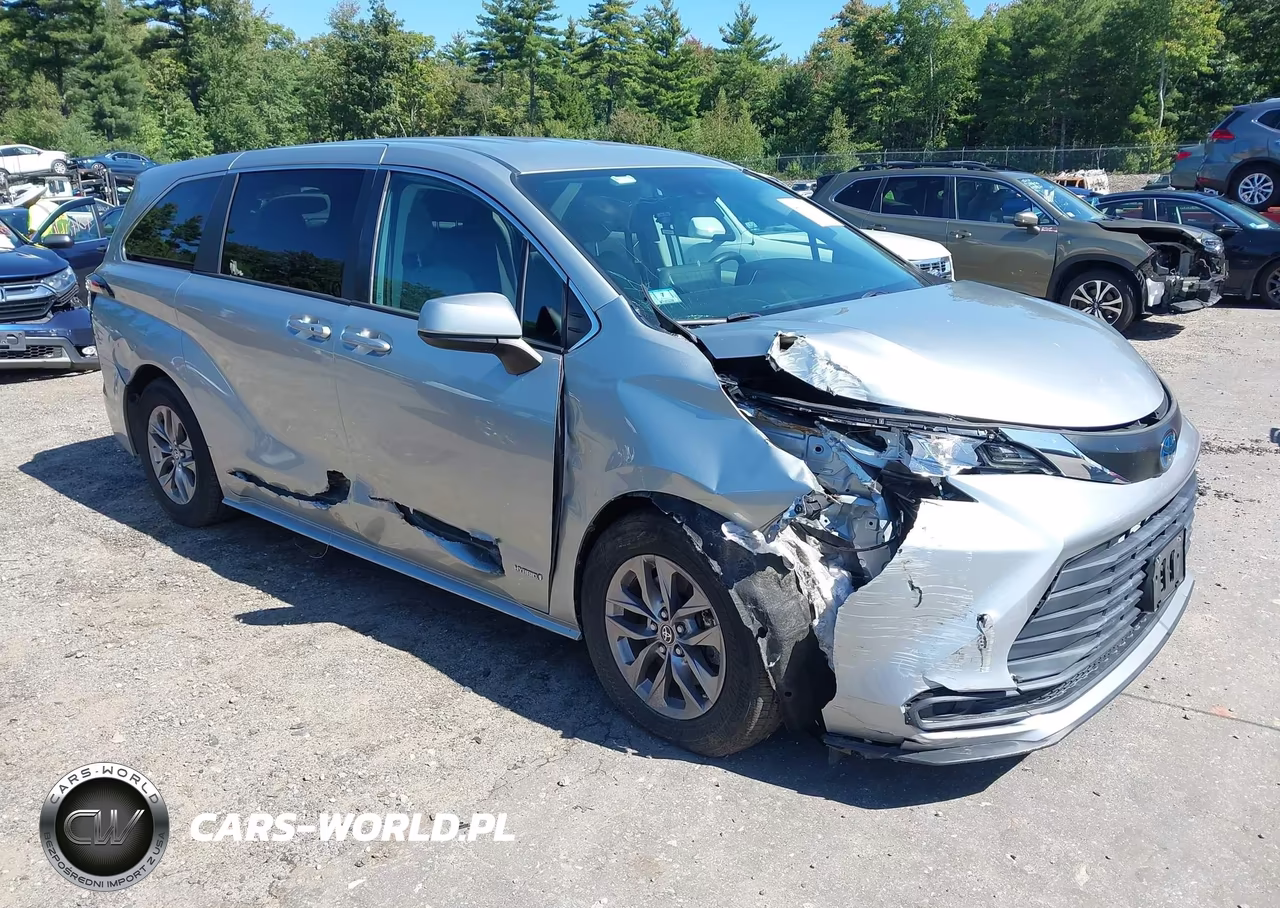 2021 Toyota Sienna Le