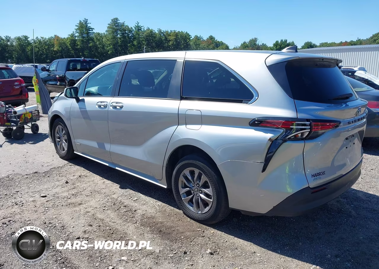 2021 Toyota Sienna Le VIN:5TDKSKFC2MS015098 - 3