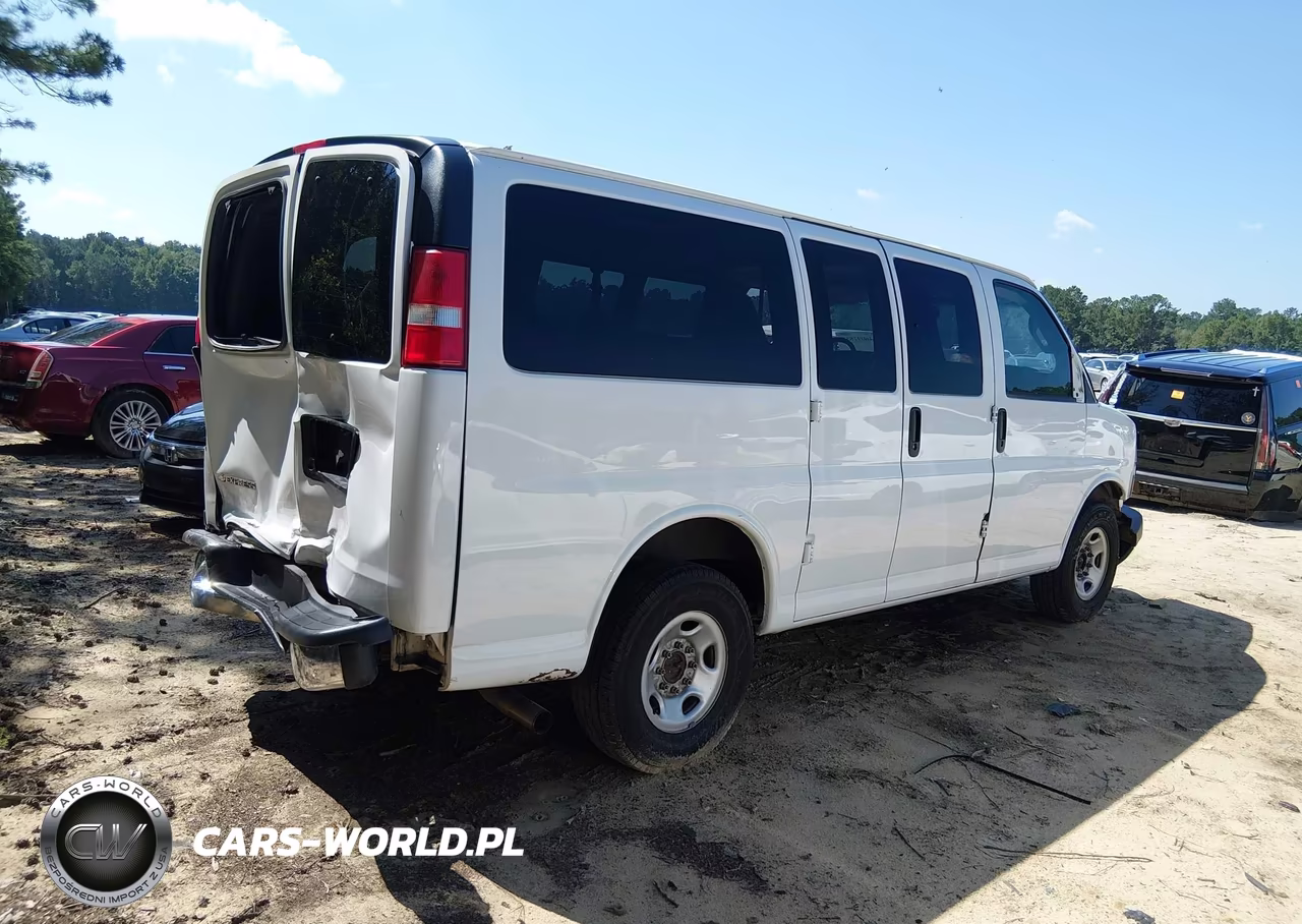 2017 Chevrolet Express 2500 Lt VIN:1GAWGFFG2H1338172 - 4