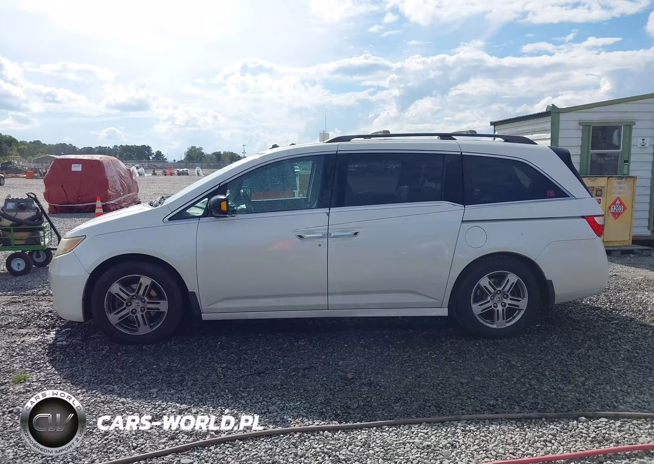2012 Honda Odyssey Touring-Touring Elite VIN:5FNRL5H96CB010682 - 14