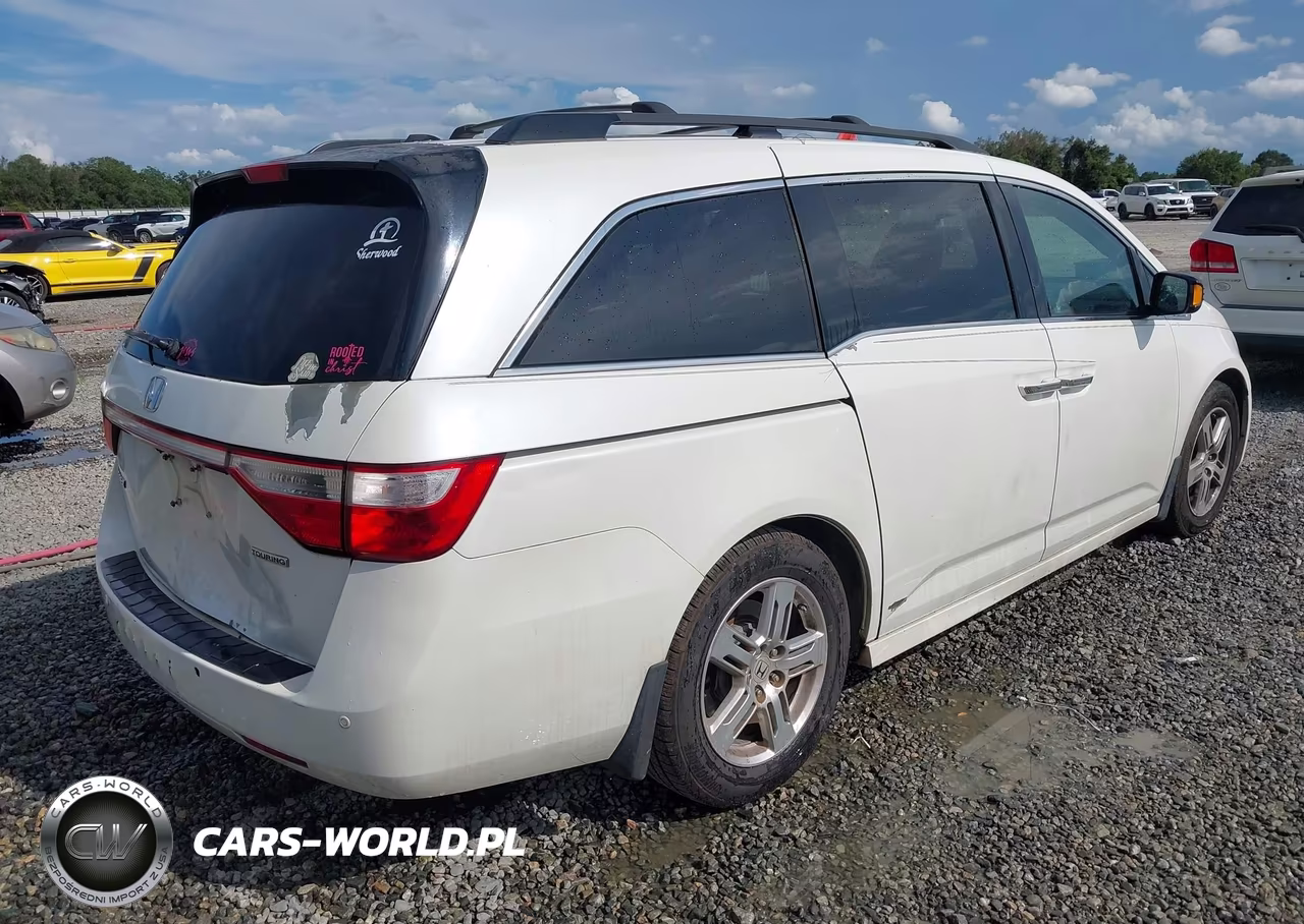 2012 Honda Odyssey Touring-Touring Elite VIN:5FNRL5H96CB010682 - 4