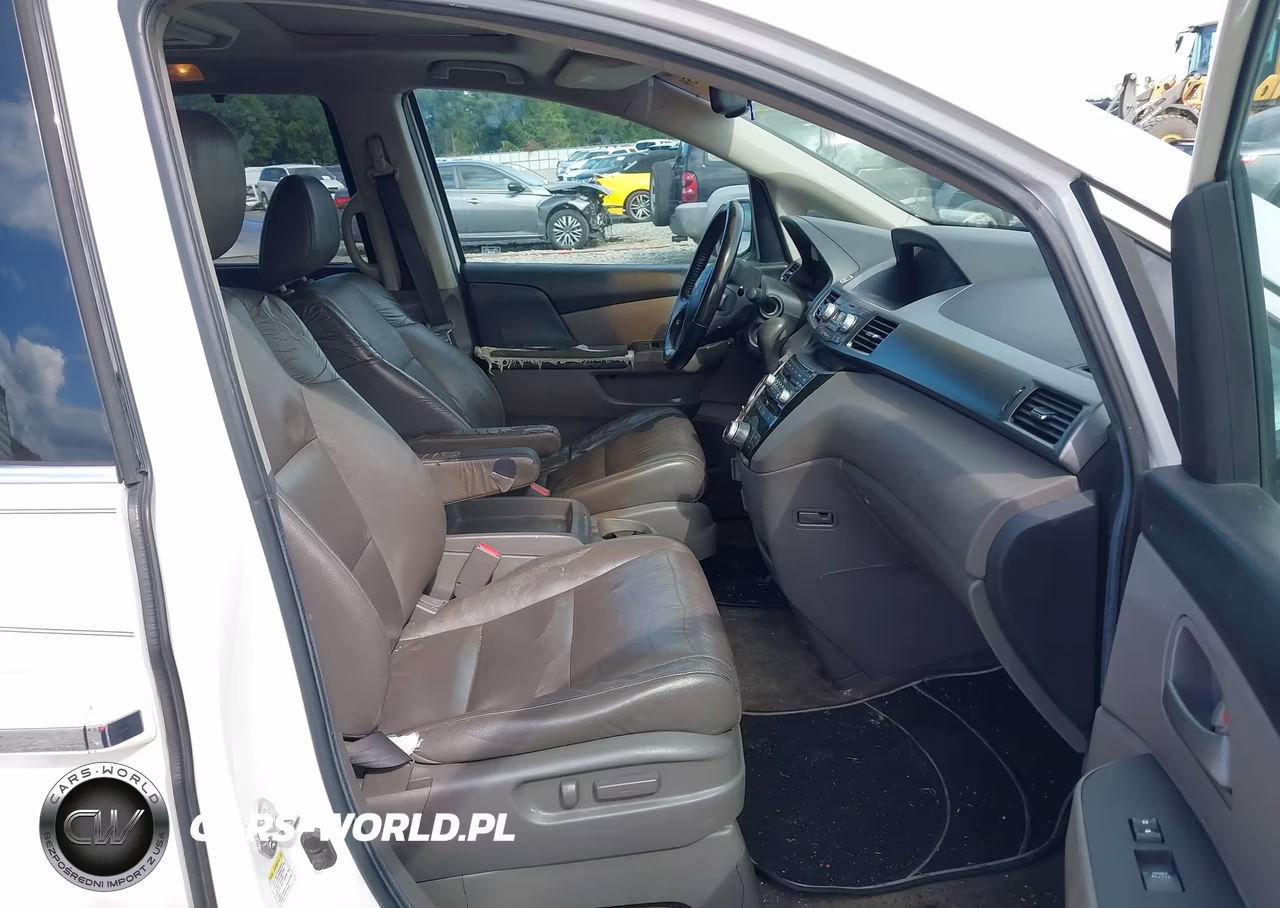 2012 Honda Odyssey Touring-Touring Elite VIN:5FNRL5H96CB010682 - 5