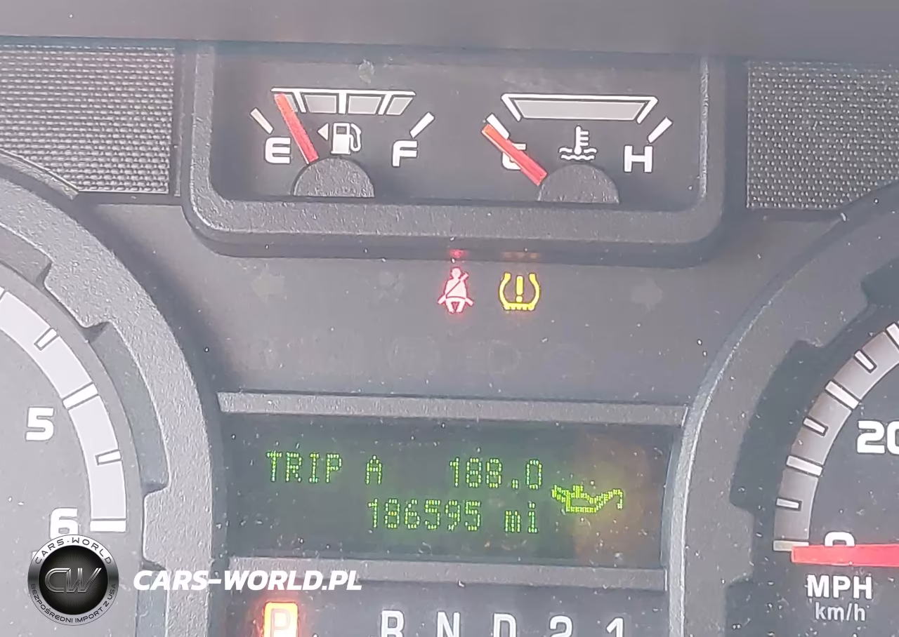 2011 Ford E-350 Super Duty Xlt VIN:1FBSS3BL9BDA64243 - 15