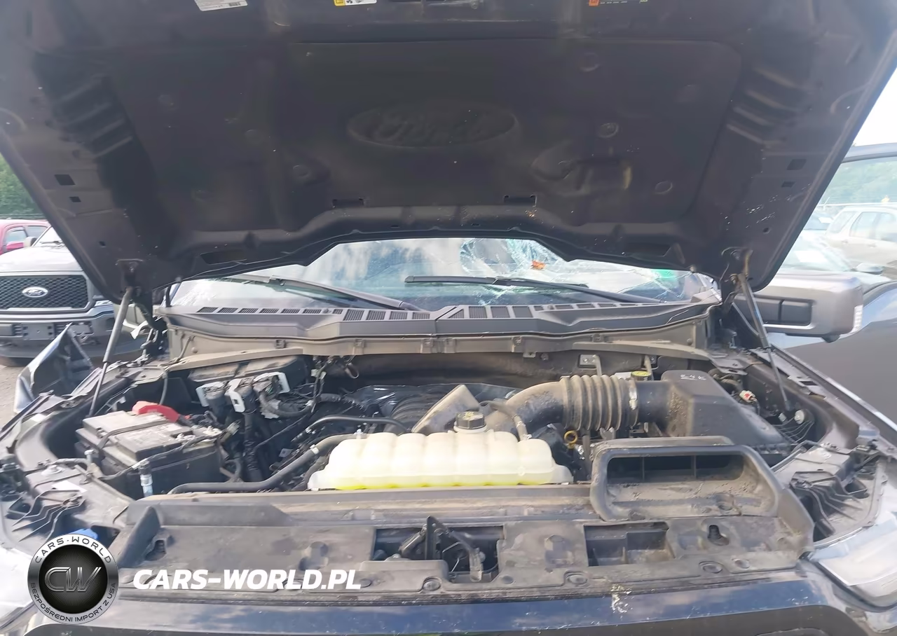 2025 Ford F-150 Lariat VIN:1FTFW5L54SFB88986 - 10