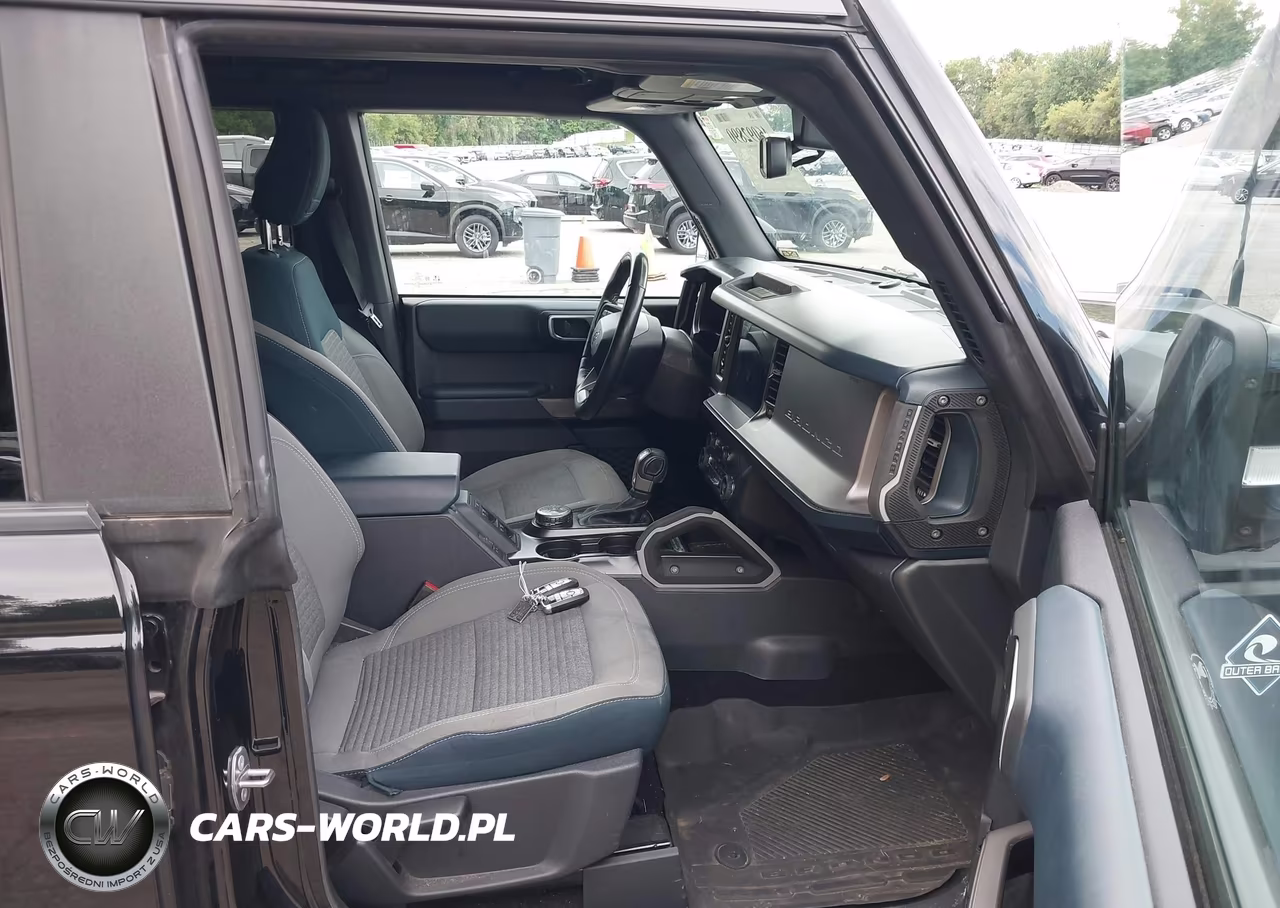 2023 Ford Bronco Outer Banks VIN:1FMEE5BP8PLA82529 - 5