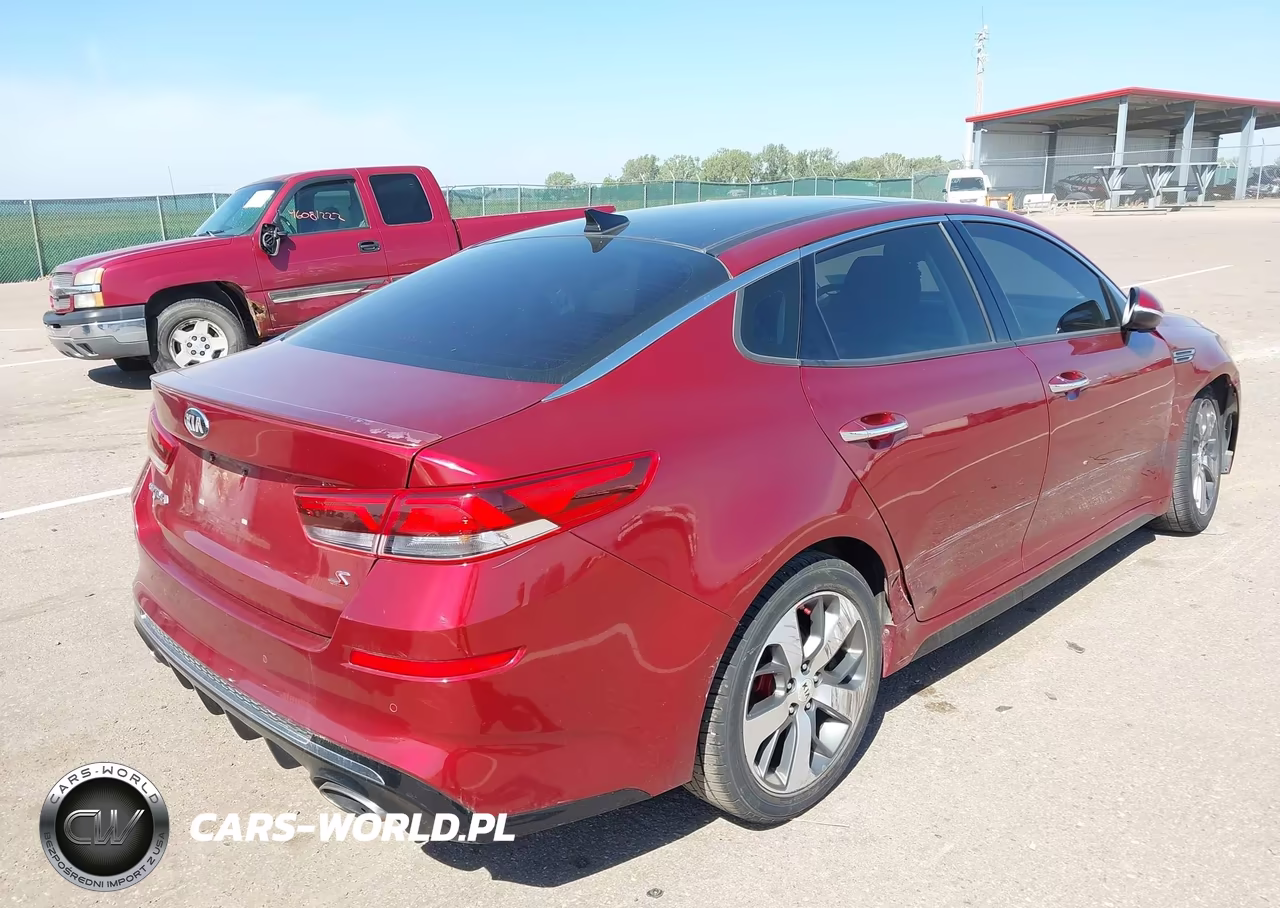 2019 Kia Optima S VIN:5XXGT4L37KG294968 - 4