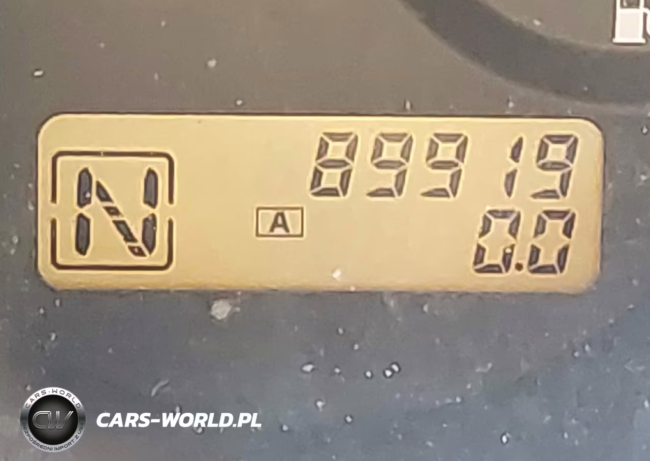 2008 Nissan Versa 1.8S VIN:3N1BC11E08L440981 - 16
