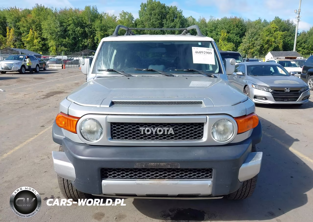 2007 Toyota Fj Cruiser VIN:JTEBU11F770001335 - 12