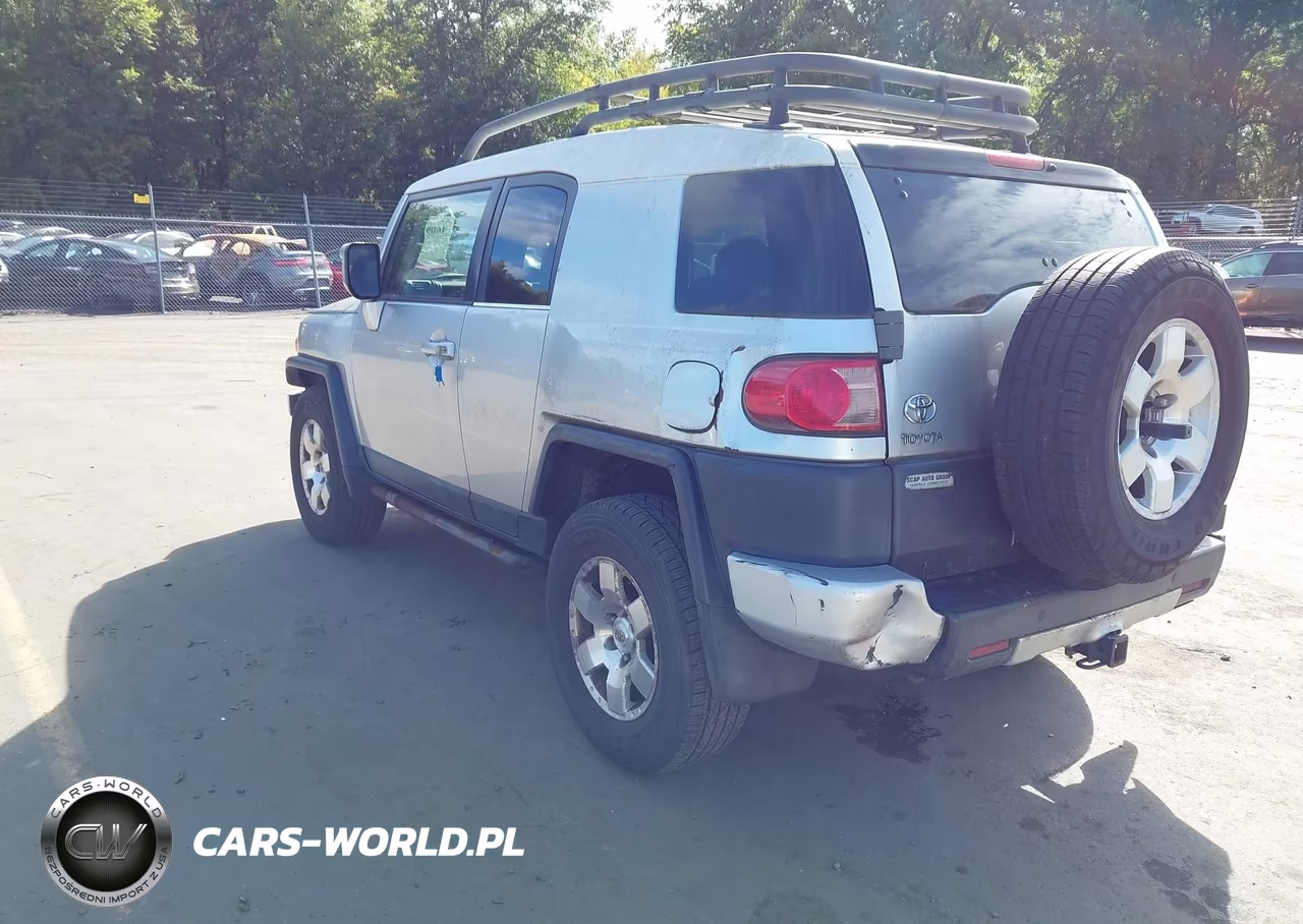 2007 Toyota Fj Cruiser VIN:JTEBU11F770001335 - 3