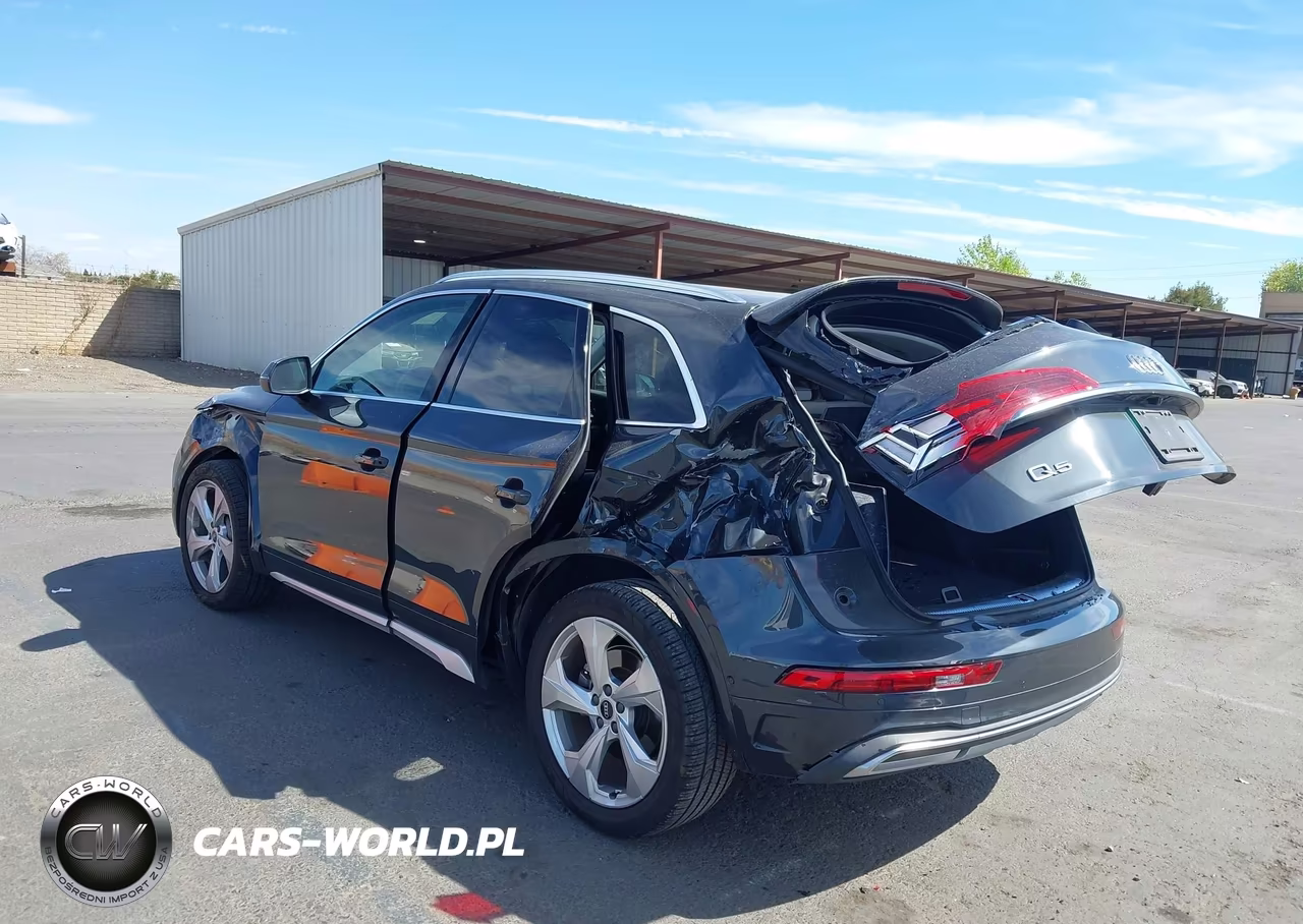 2021 Audi Q5 Prestige 45 Tfsi Quattro S Tronic VIN:WA1CAAFY5M2076427 - 3