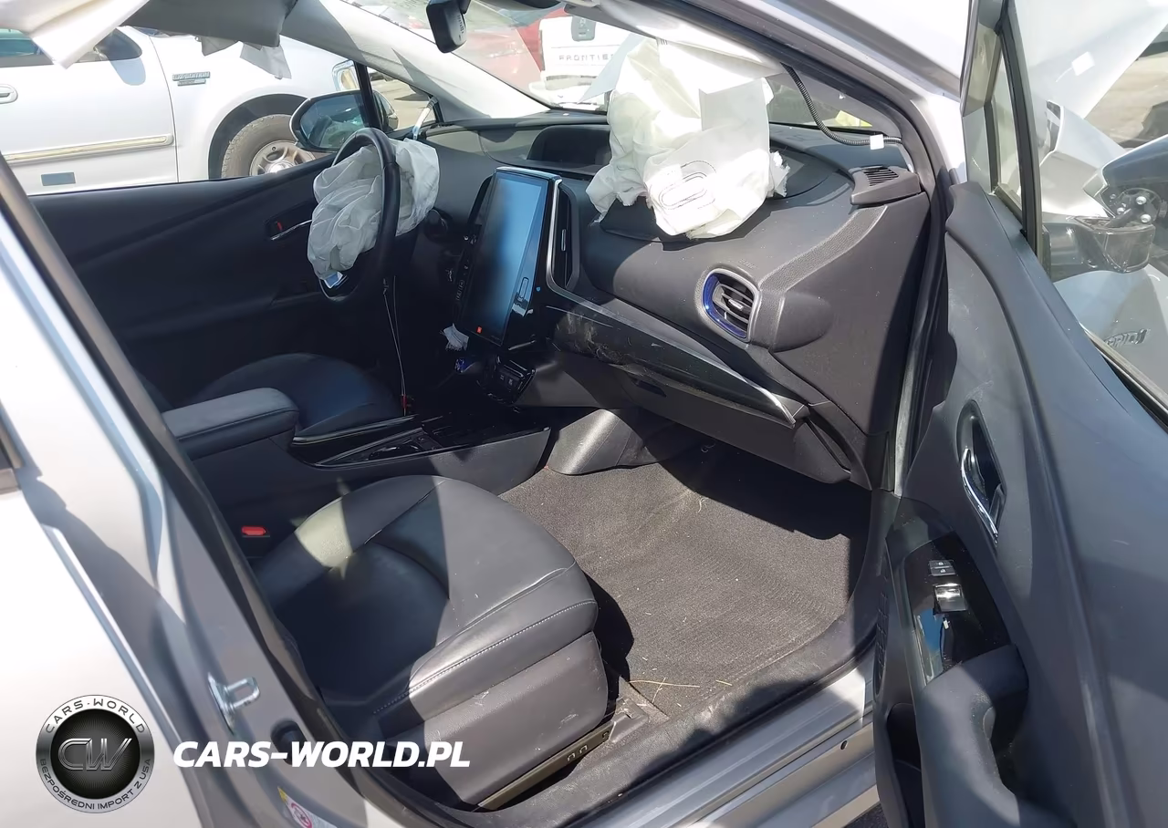 2019 Toyota Prius Limited VIN:JTDKARFU5K3075296 - 5