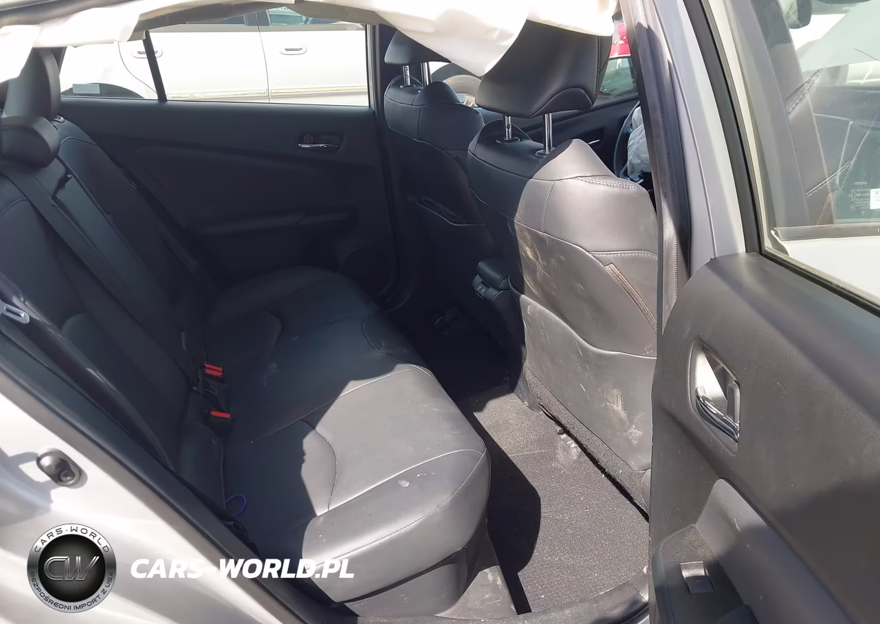 2019 Toyota Prius Limited VIN:JTDKARFU5K3075296 - 8