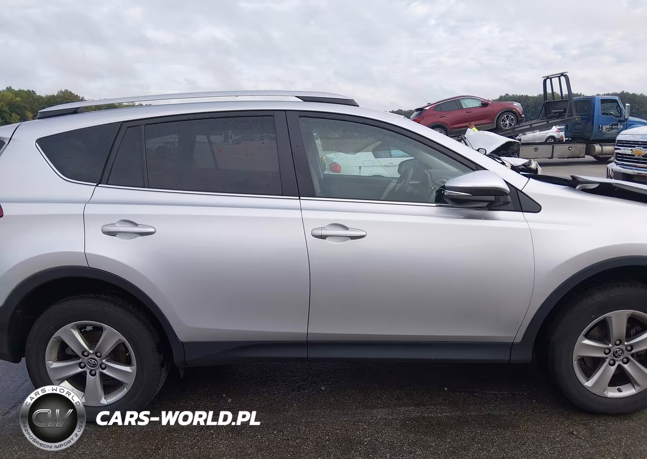 2015 Toyota Rav4 Xle VIN:2T3WFREV0FW197547 - 13