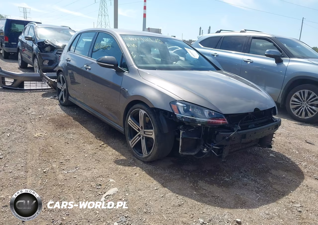 2016 Volkswagen Golf R 4-Door