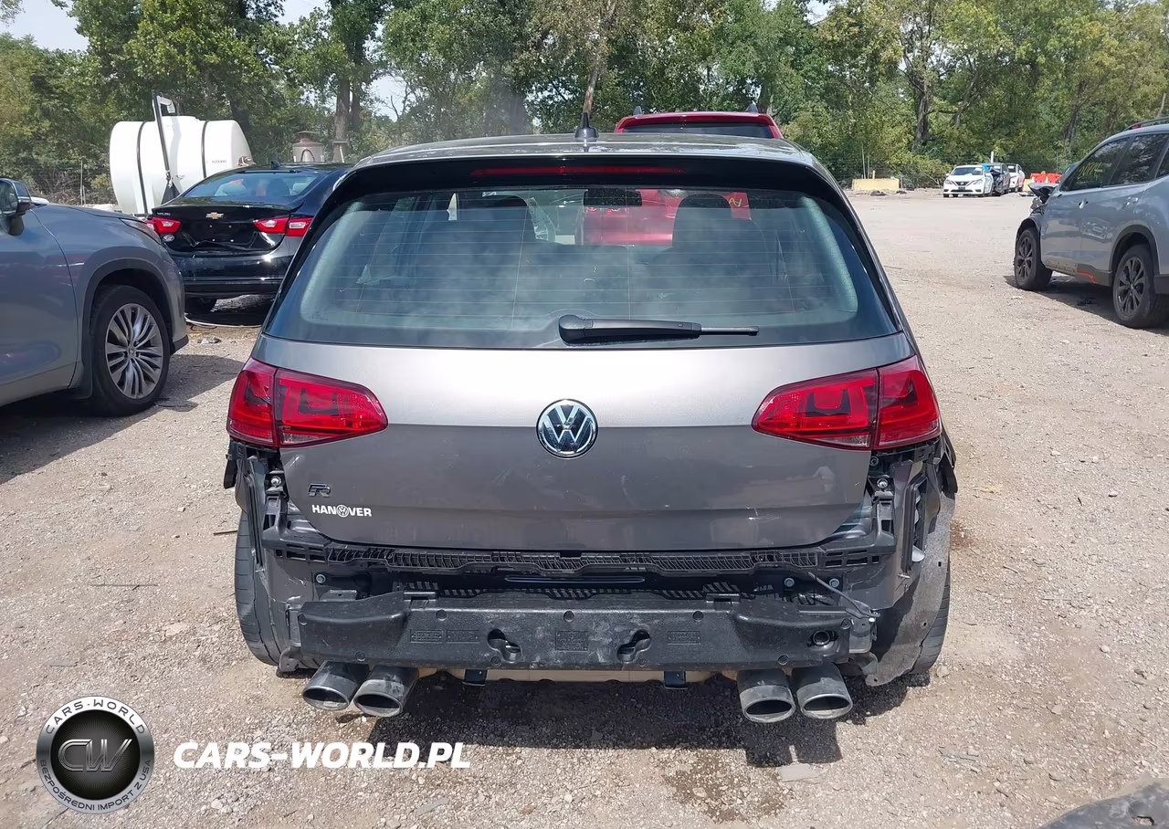 2016 Volkswagen Golf R 4-Door VIN:WVWUF7AU8GW115012 - 17