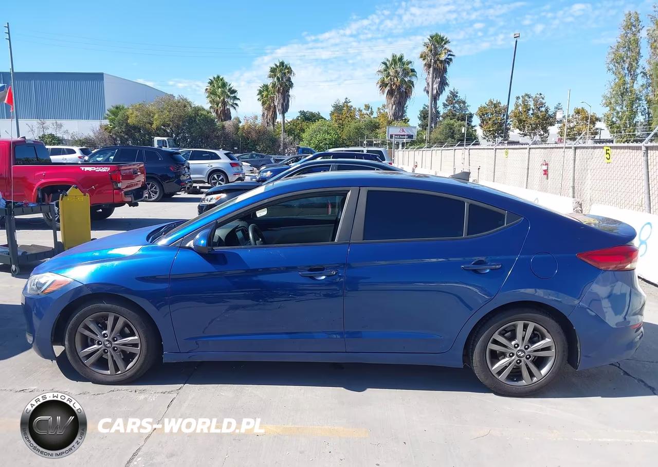 2018 Hyundai Elantra Sel VIN:5NPD84LF4JH315227 - 14