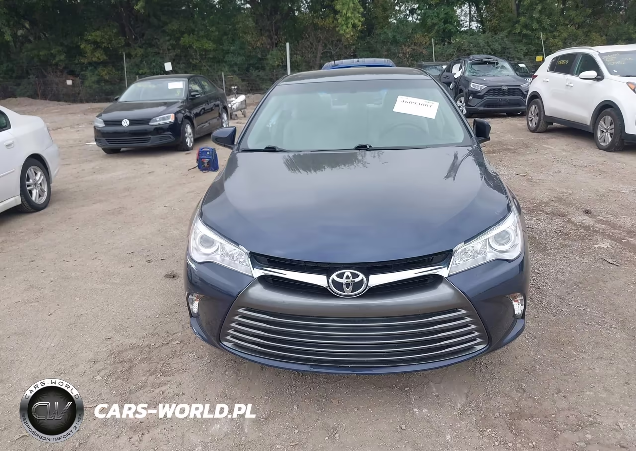 2017 Toyota Camry Le VIN:4T1BF1FK8HU705084 - 12