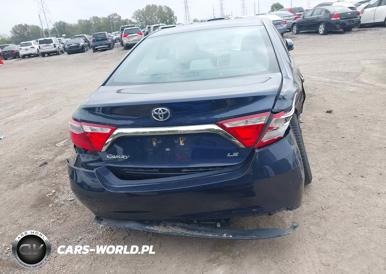 2017 Toyota Camry Le VIN:4T1BF1FK8HU705084 - 17