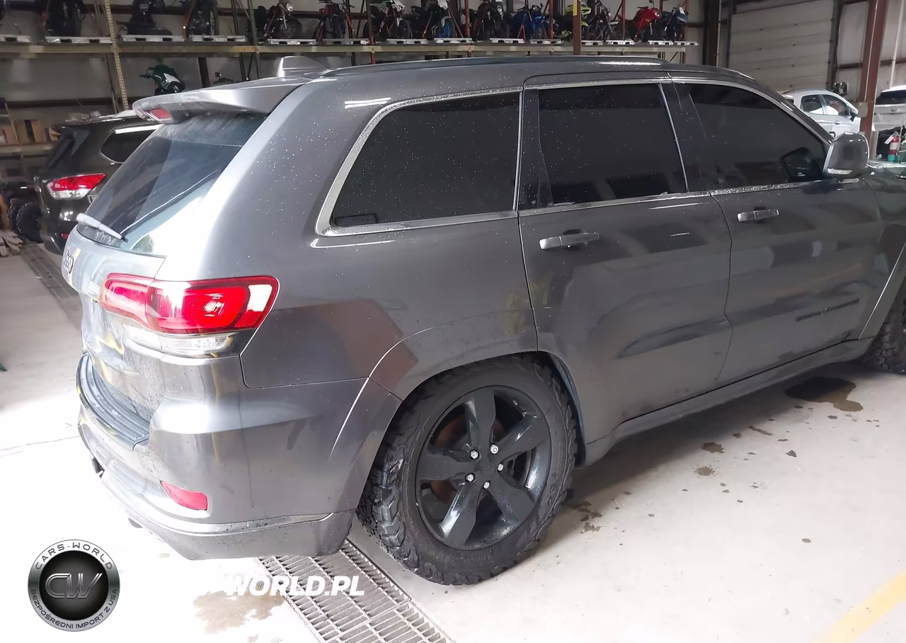 2015 Jeep Grand Cherokee High Altitude VIN:1C4RJFCG7FC214782 - 4