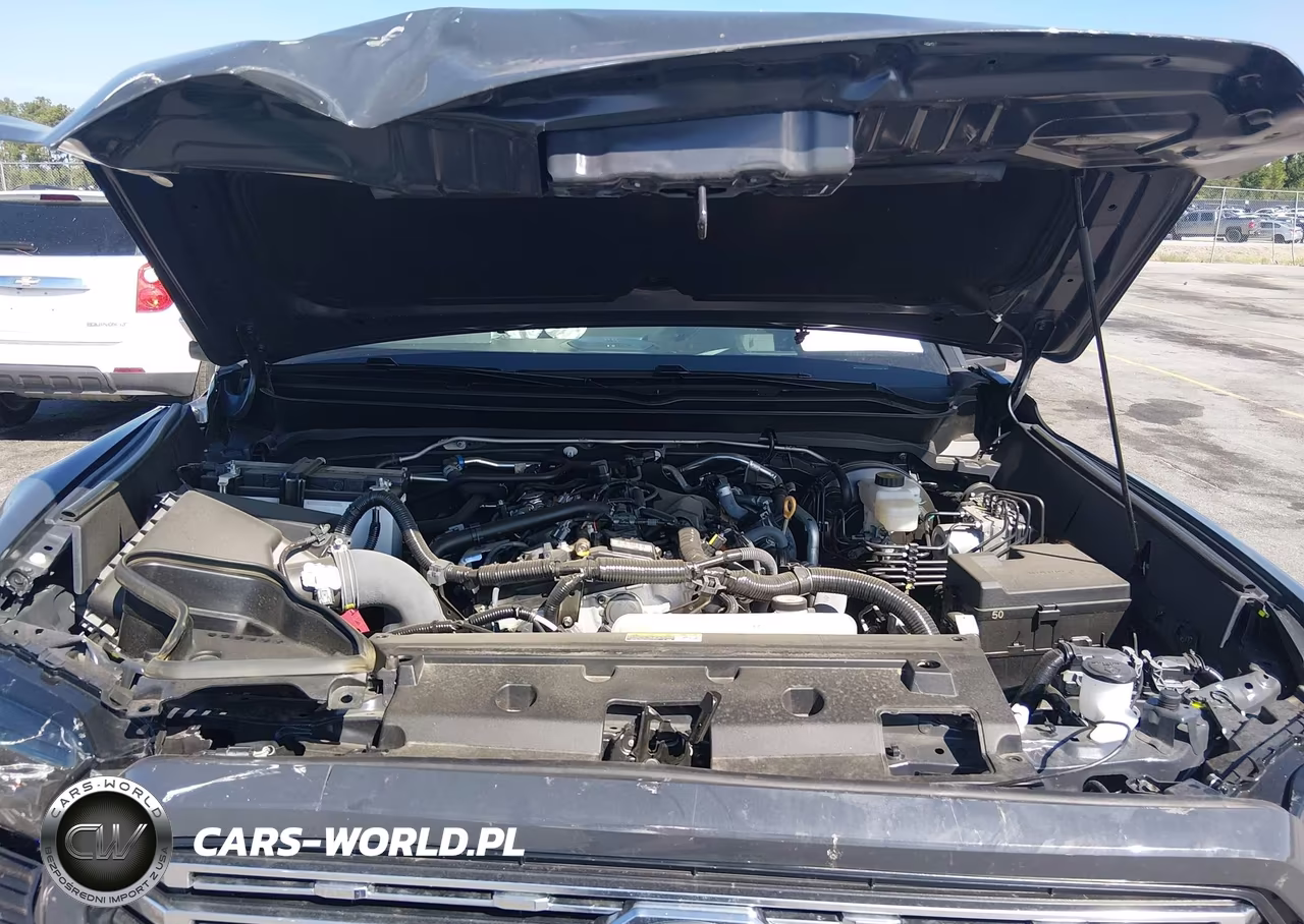 2025 Toyota Tacoma Limited VIN:3TYLB5JN9ST100679 - 10