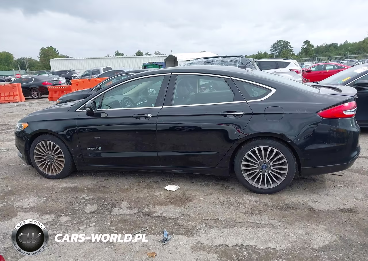 2017 Ford Fusion Hybrid Titanium VIN:3FA6P0RU8HR224095 - 14