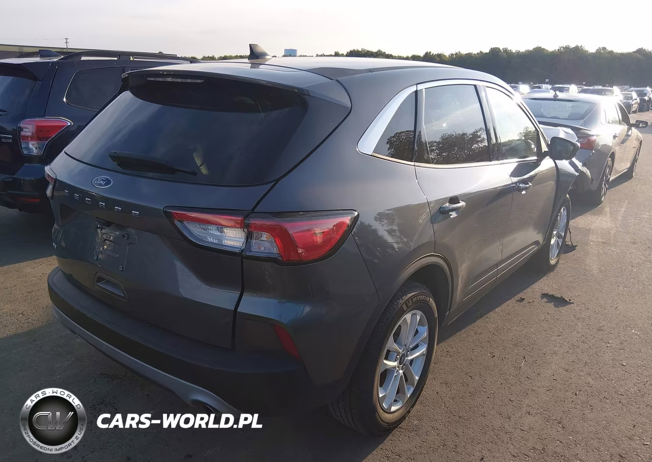 2021 Ford Escape Se VIN:1FMCU0G64MUA03621 - 4