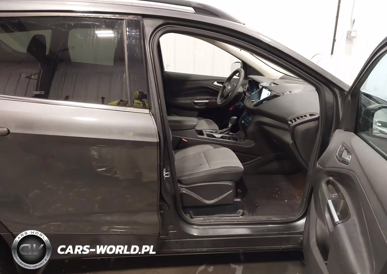 2017 Ford Escape Se VIN:1FMCU9GD9HUC79933 - 5