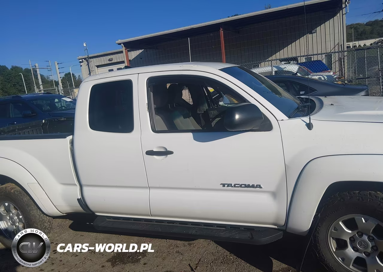 2015 Toyota Tacoma VIN:5TFUX4EN4FX030482 - 13