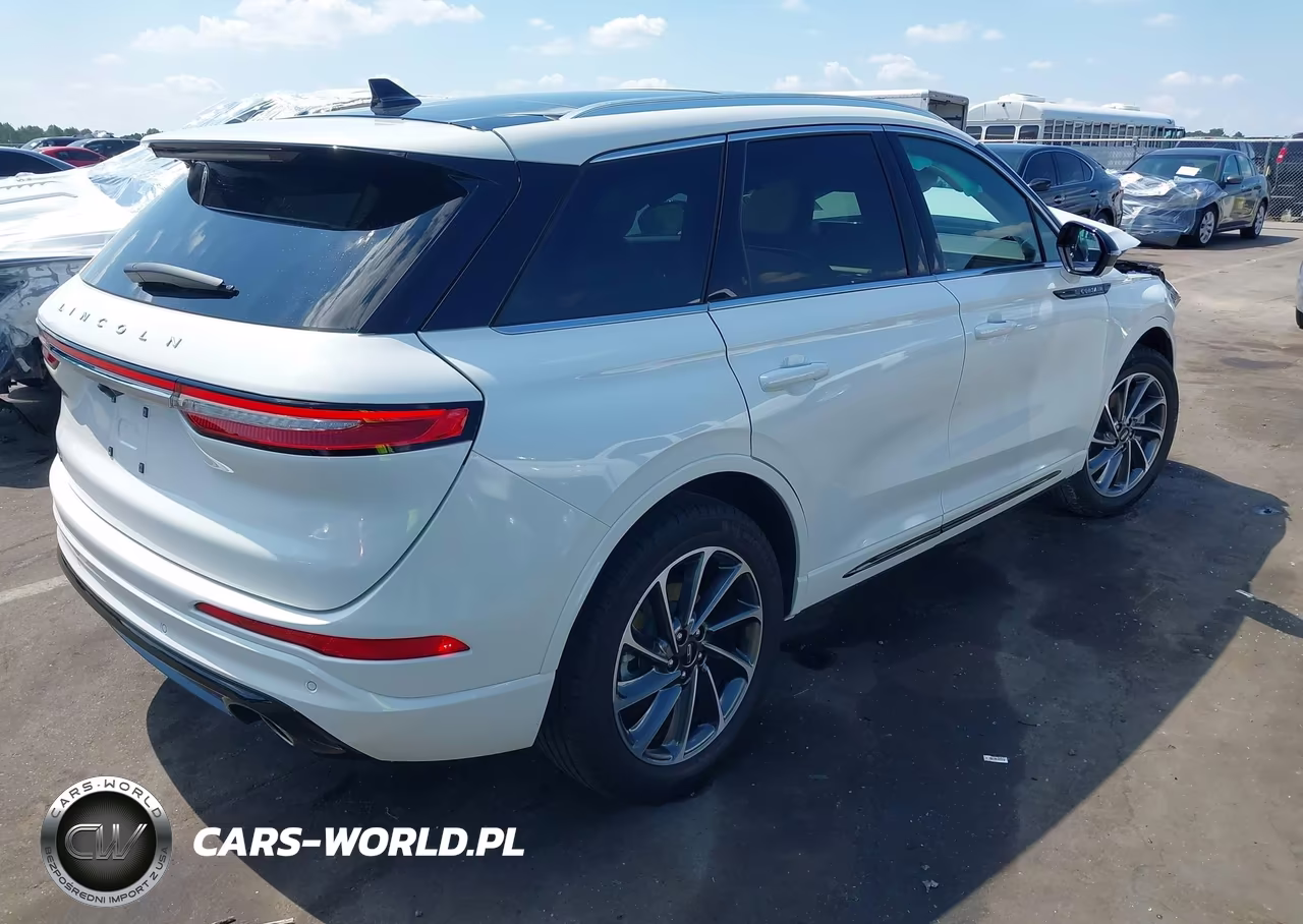 2024 Lincoln Corsair Grand Touring VIN:5LMTJ5DZ1RUL08910 - 4