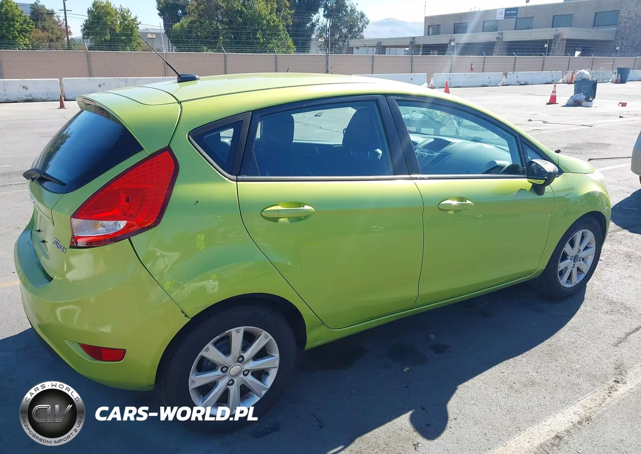 2011 Ford Fiesta Se VIN:3FADP4EJXBM226008 - 4