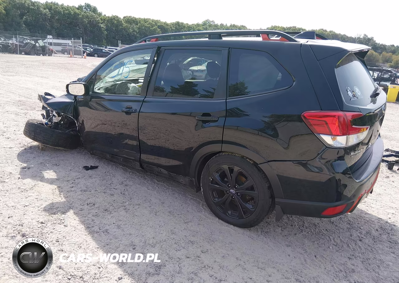 2024 Subaru Forester Sport VIN:JF2SKAGC6RH448624 - 3