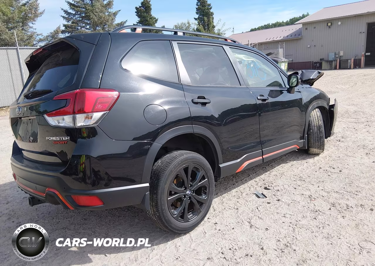 2024 Subaru Forester Sport VIN:JF2SKAGC6RH448624 - 4