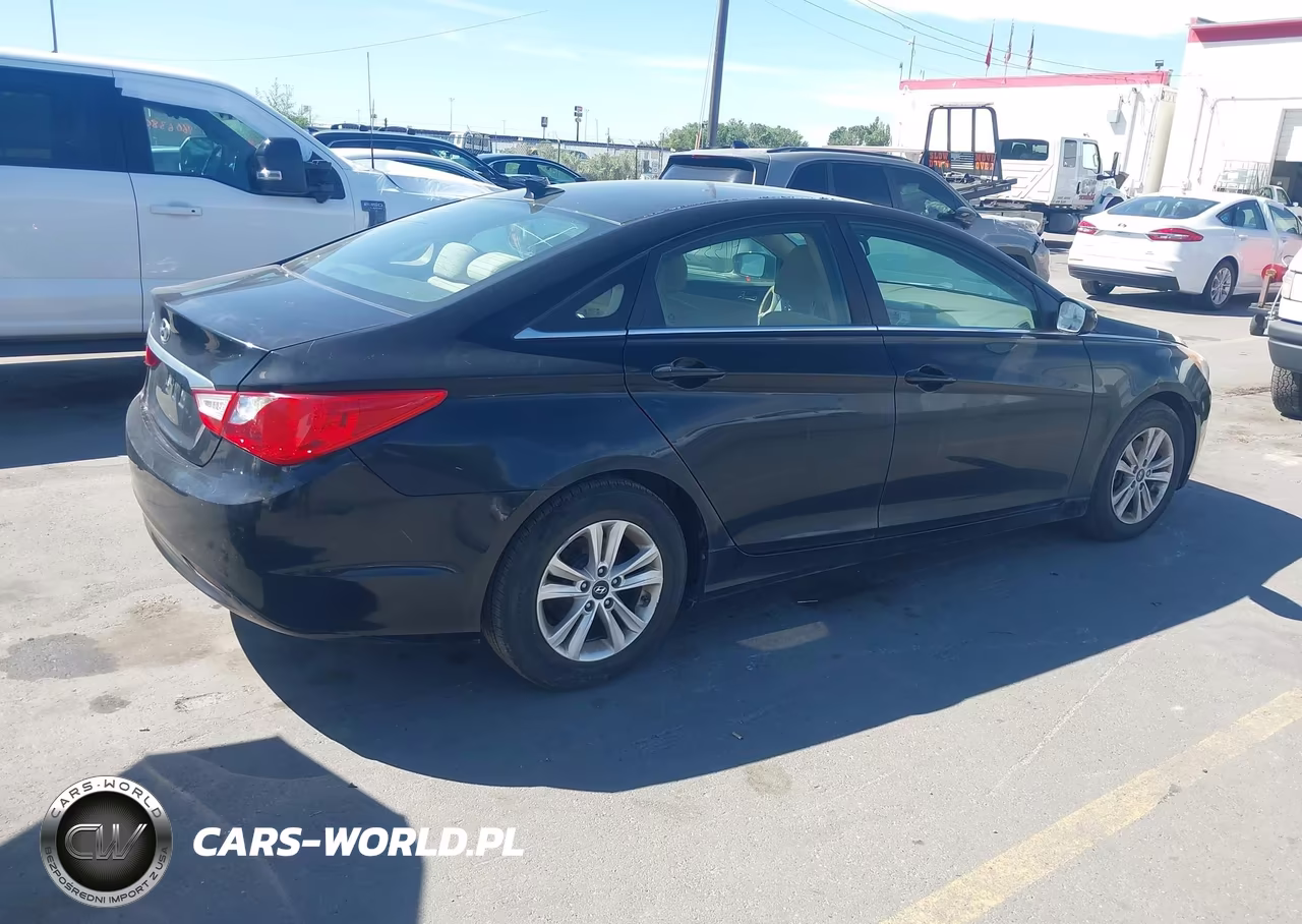 2013 Hyundai Sonata Gls VIN:5NPEB4AC5DH711928 - 4