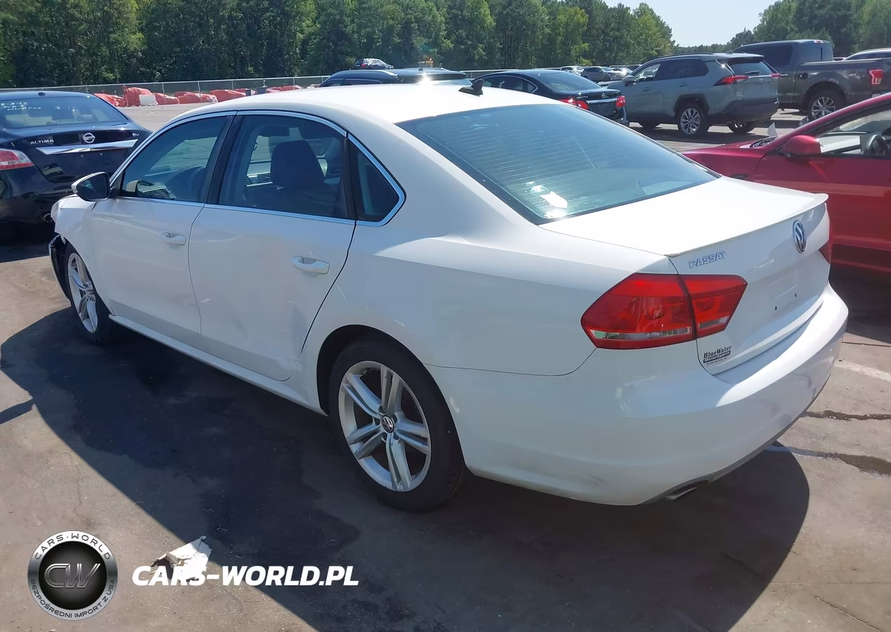 2012 Volkswagen Passat 3.6L V6 Se VIN:1VWBM7A36CC100375 - 3