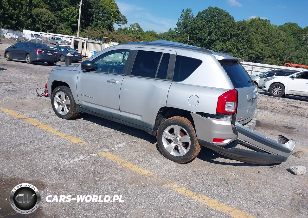 2011 Jeep Compass VIN:1J4NT1FB6BD246522 - 3