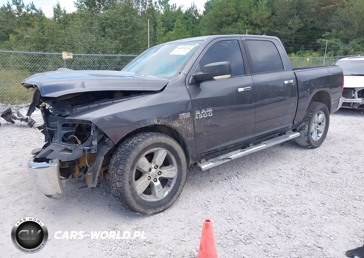 2015 Ram 1500 Big Horn VIN:1C6RR6LT4FS561733 - 2