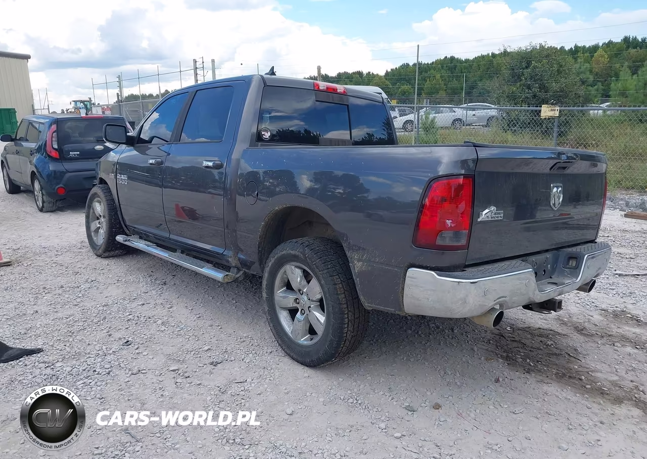 2015 Ram 1500 Big Horn VIN:1C6RR6LT4FS561733 - 3