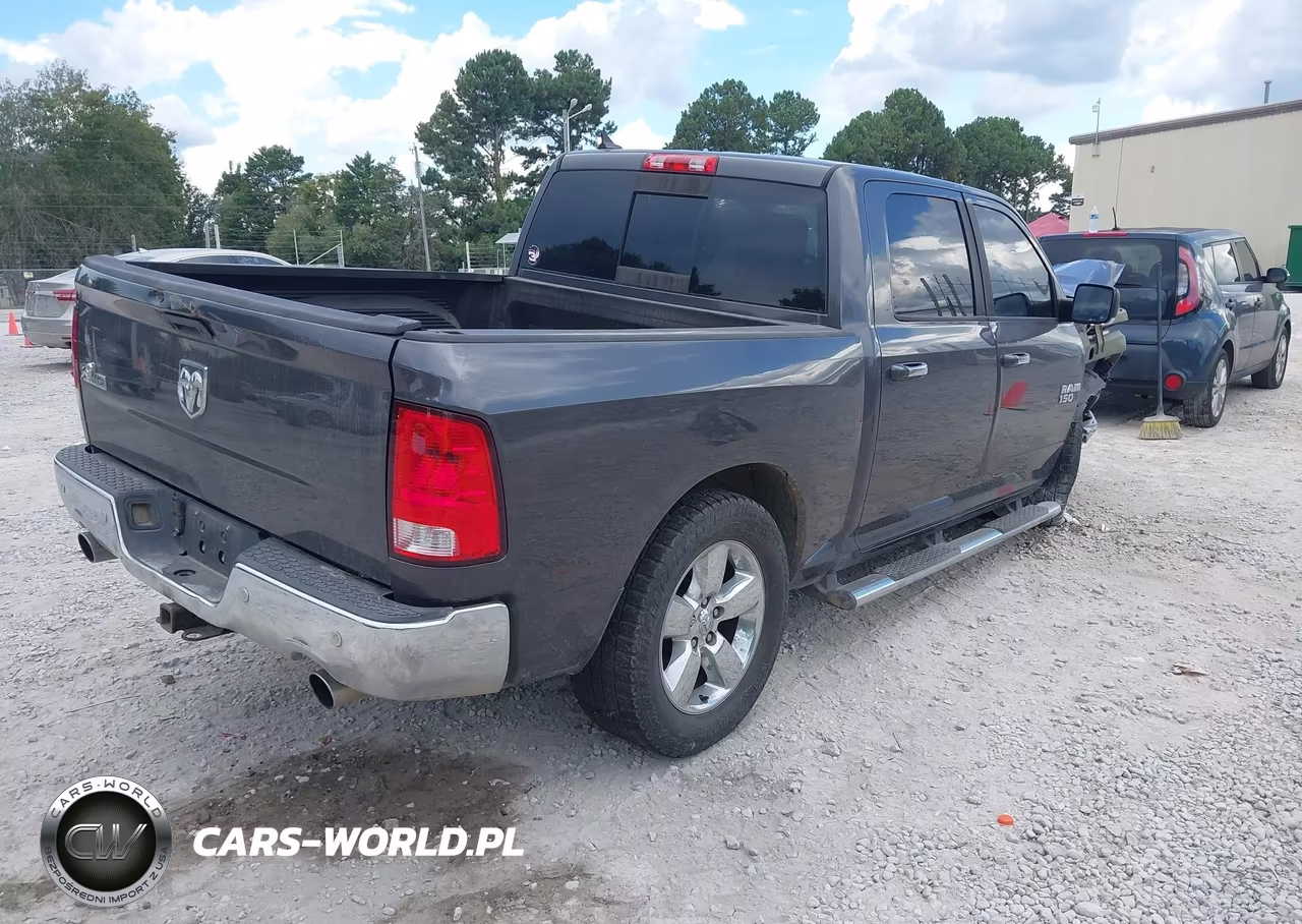 2015 Ram 1500 Big Horn VIN:1C6RR6LT4FS561733 - 4